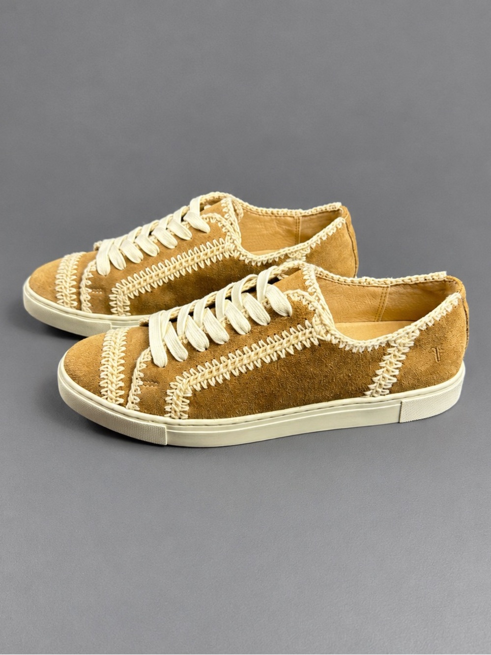Frye Ivy Crochet Low Lace Sneakers Womens 9 Almond Suede Leather Low Top